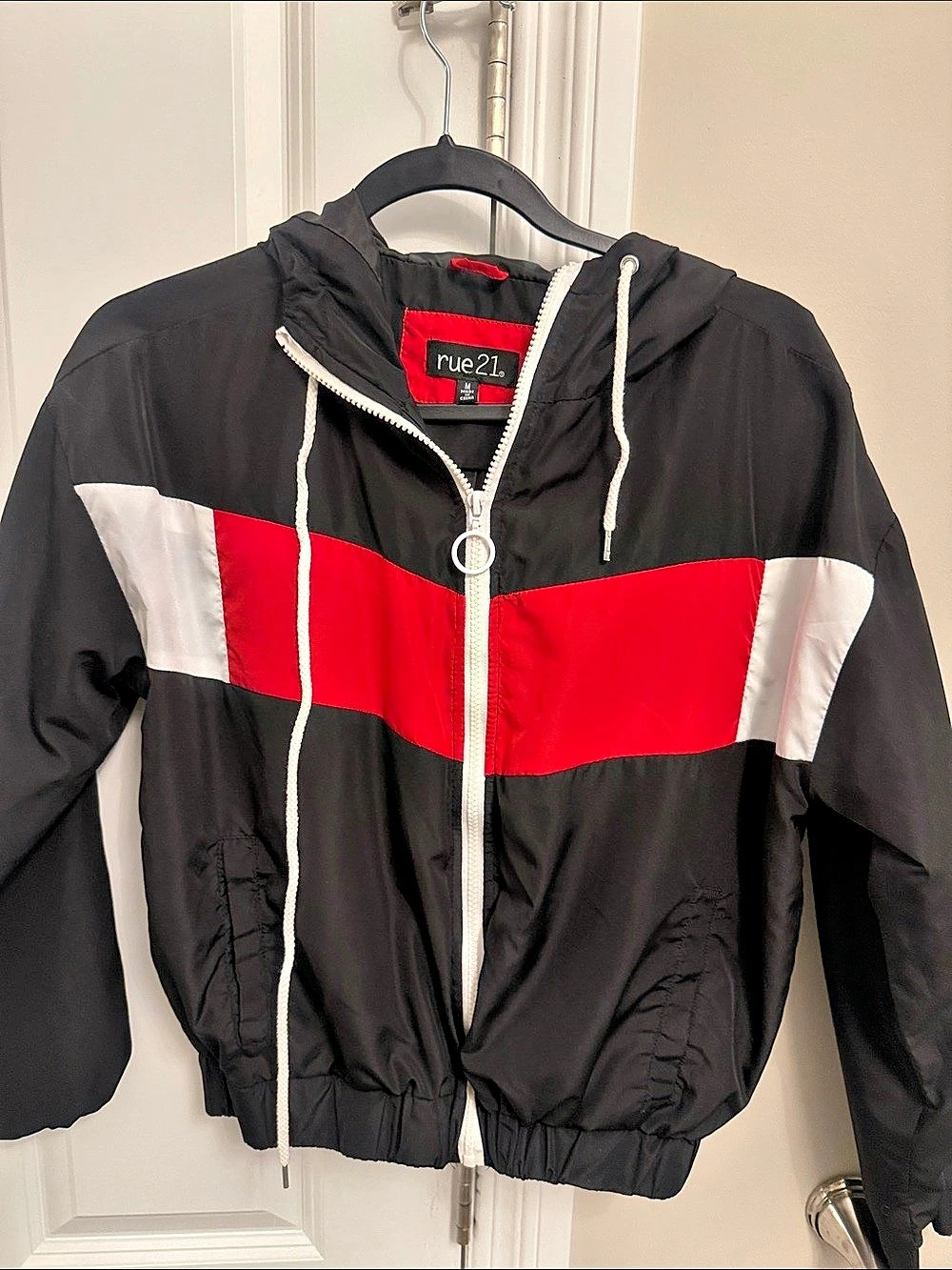 Rue21 Color Block Hooded Jacket Black & Red Medium